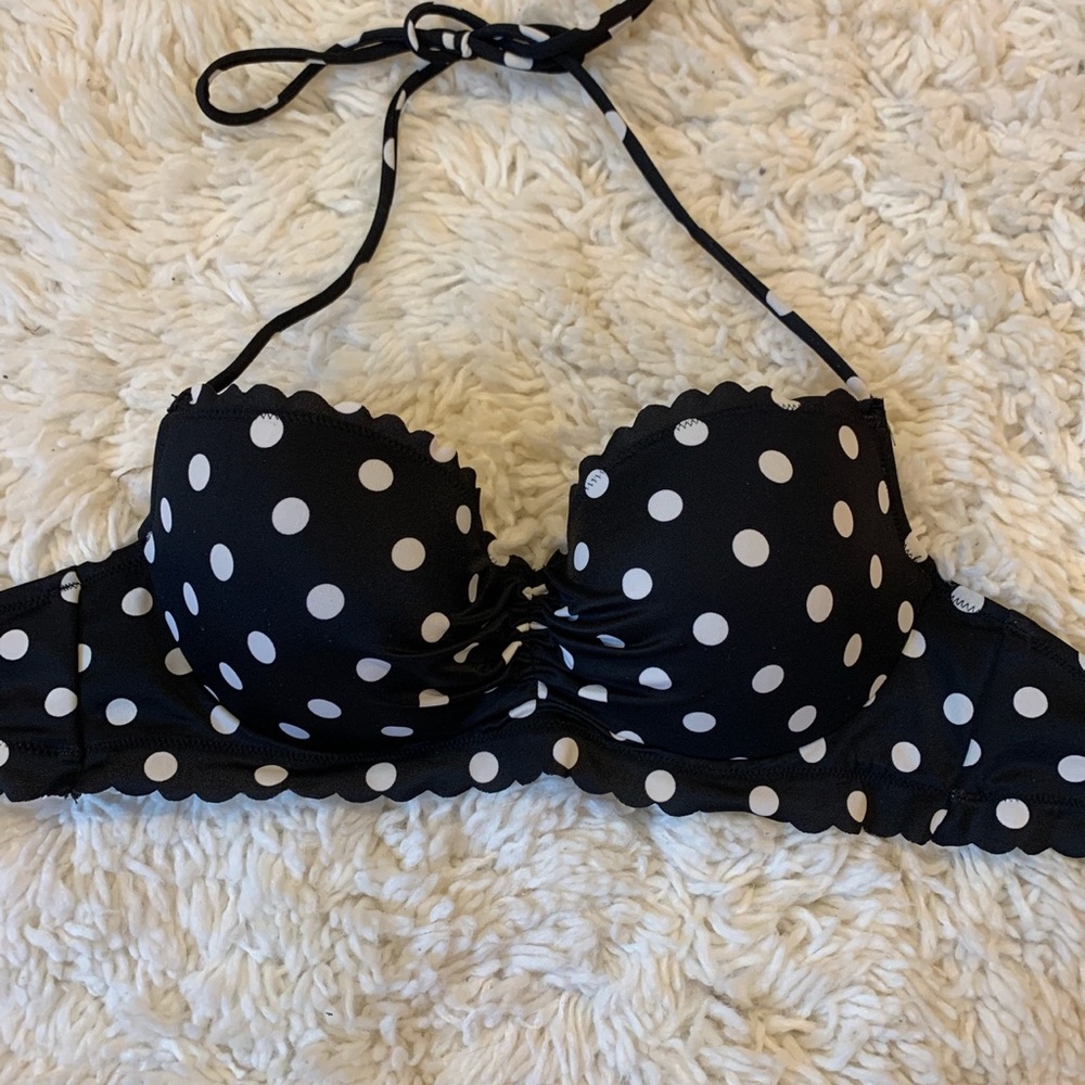 Victoria’s Secret bikini top